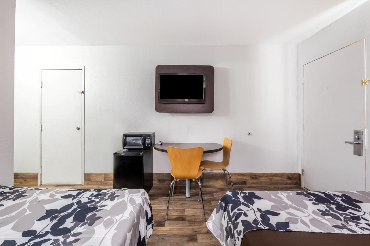 Rodeway Inn ペコス エクステリア 写真